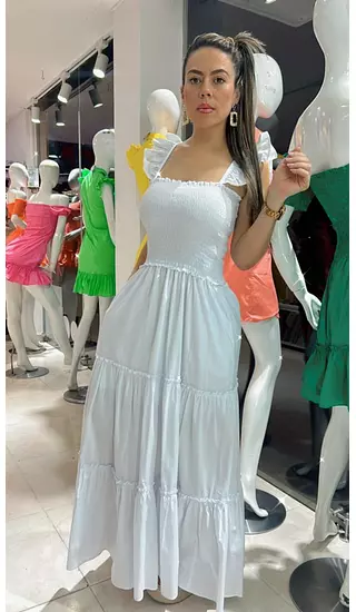 Vestido Blanco Encauchado – Estilo Único Y Sofisticado