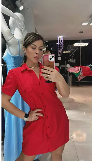 Vestido Rojo – Elegancia Atemporal