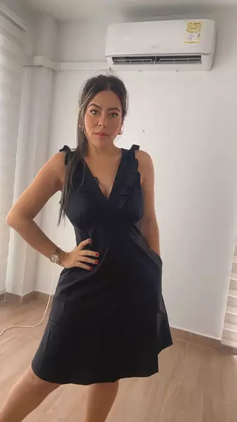 Vestido V Negro