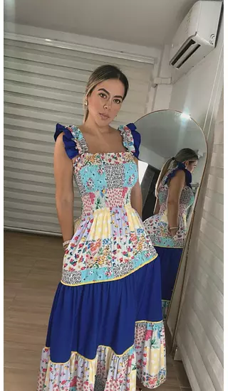 Vestido Flores Azul – Romance Floral Y Estilo Refinado