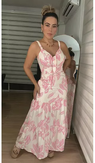 Vestido Rosa – Estilo Dulce Y Refinado