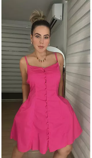 Vestido Fucsia – Estilo Vibrante Y Elegancia Femenina