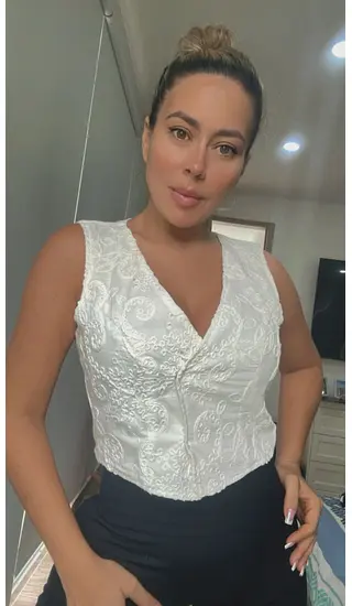 Blusa Chaleco – Estilo Actual Y Versatilidad