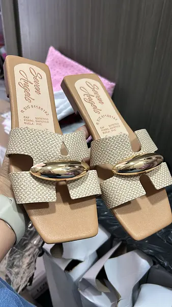 Sandalia Camel – Elegancia Y Comodidad Diaria