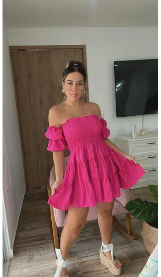 Vestido Fucsia – Estilo Vibrante Y Elegancia Femenina