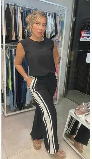 Set Negro Línea – Sofisticación Con Detalle