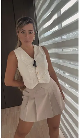 Blusa Chaleco – Estilo Actual Y Versatilidad