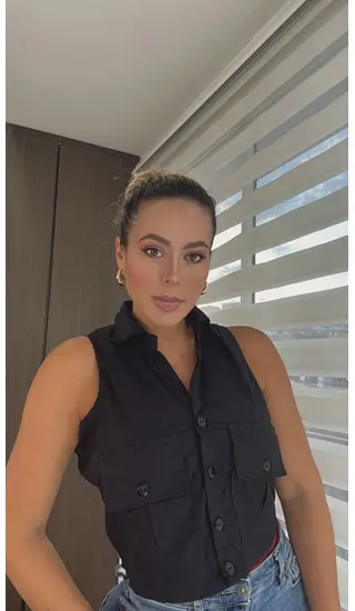 Chaleco Negro Moderno Y Funcional