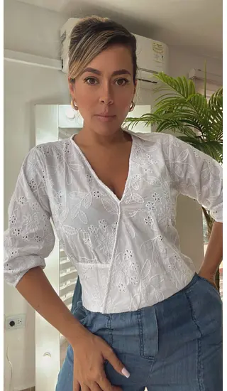 Blusa Elegante De Hojalillo Manga Larga