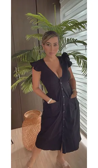 Vestido Negro Tipo Camisero Tres Cuartos