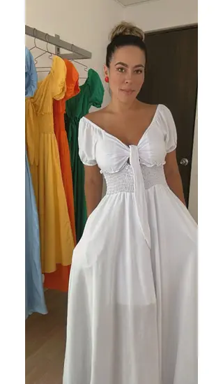 Vestido Largo – Elegancia Y Fluidez Atemporal