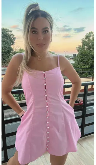 Vestido Rosado Moderno