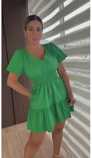 Vestido Verde Corto De Mangas Importado