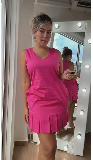 Vestido Fucsia Con Botones Y Tiras Femenino