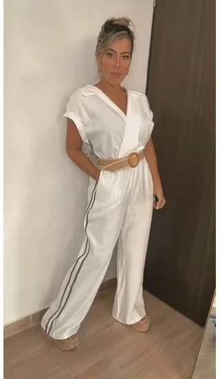 Enterizo Blanco Cruzado – Elegante Y Atemporal