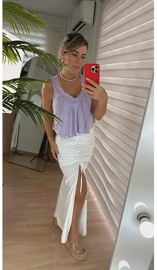 Falda Blanca – Clásica Y Versátil