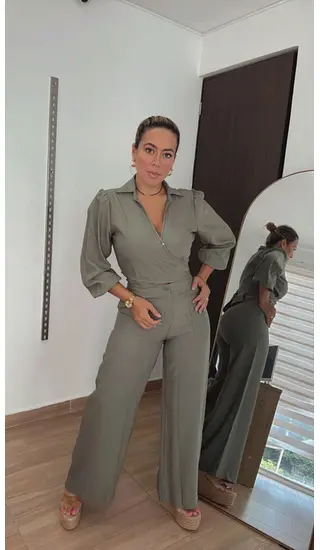 Conjunto Verde Chic Manga Larga