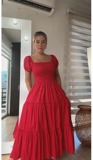 Vestido Largo Rojo Con Mangas Y Fruncido