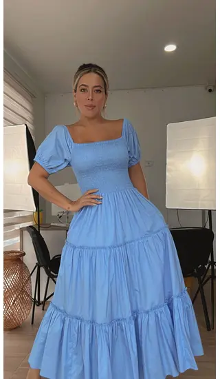 Vestido Largo Azul Bebe Con Mangas Y Fruncido