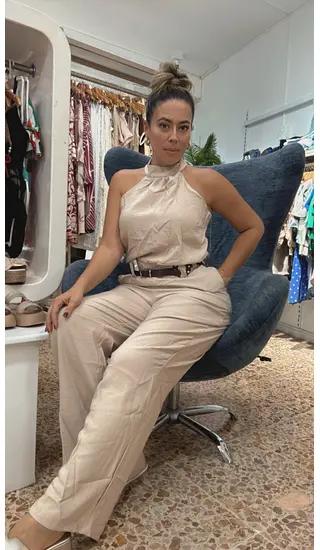 Enterizo Camel Con Cuello Tortuga, Cinturón Detalles