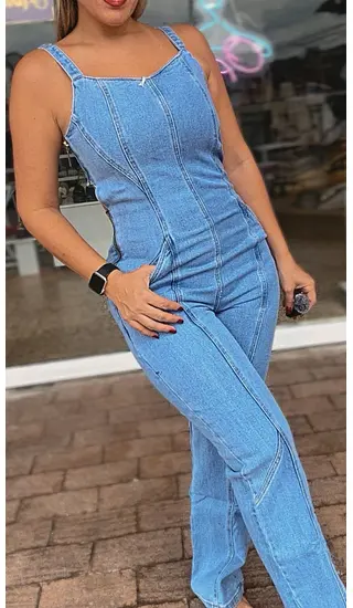 Enterizo De Jean Con Pliegues Y Escote Posterior Sencillo