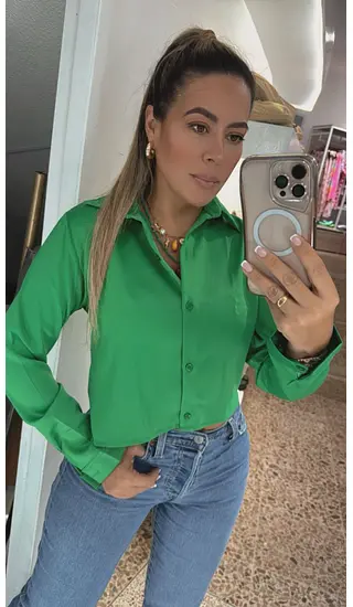 Camisa Verde Para Mujer Con Cuello Clásico, Mangas Fluidas Y