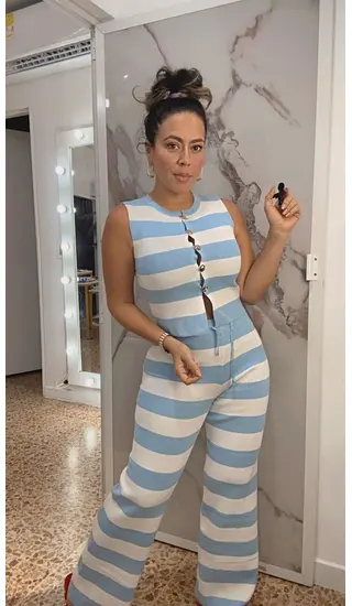 Set Rayado Azul Y Blanco En Hilo Con Botones Y Pantalón