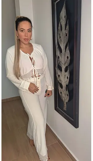 Brillo Sutil En Tono Mantequilla