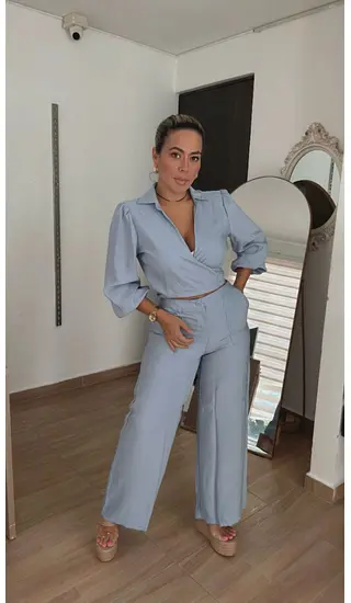 Conjunto Azul Bebé Elegante Y Fresco