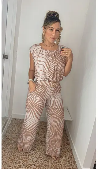 Set Estampado Arena Elegante Y Fresco