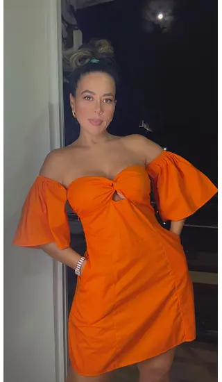 Vestido Naranja Cruzado - Elegancia Femenina