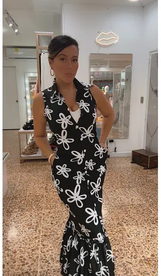 Vestido Largo - Fondo Oscuro