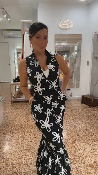 Vestido Largo - Fondo Oscuro