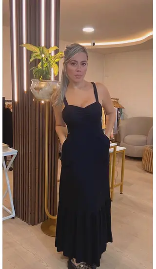Vestido Largo - Tono Oscuro.